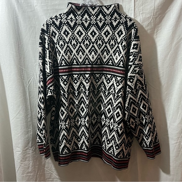 Tahari Women’s Aztec Print Sweater Black, White & Red Size 2X - Picture 8 of 8
